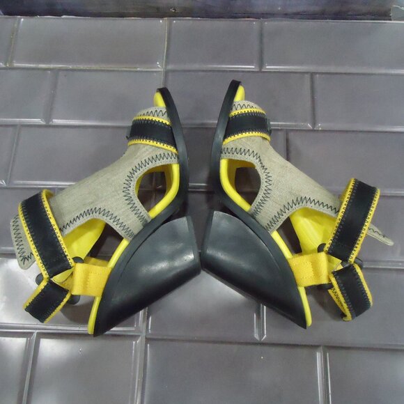 NWOT. SIZE 38. Diesel open toe wedge heel sandals. - Picture 10 of 16